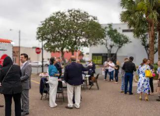 Food Trucks on 17th Street