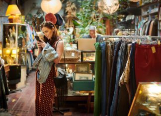 Holiday shopping in Mcallen Stores