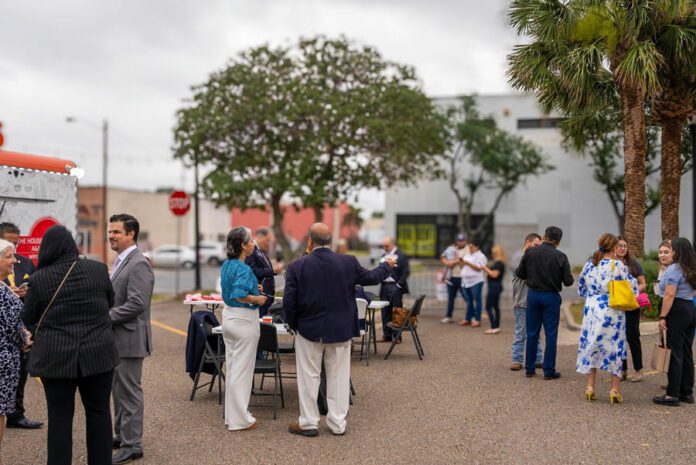 Food Trucks on 17th Street