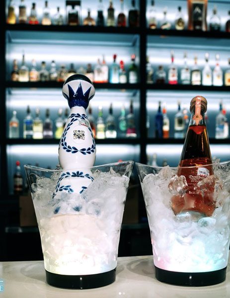 Azul Ultra Lounge
